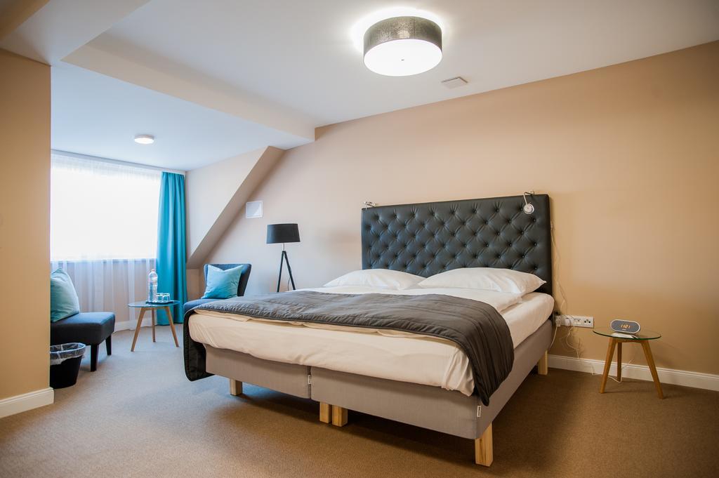 Braun Rooms Deluxe Sopron Exterior photo